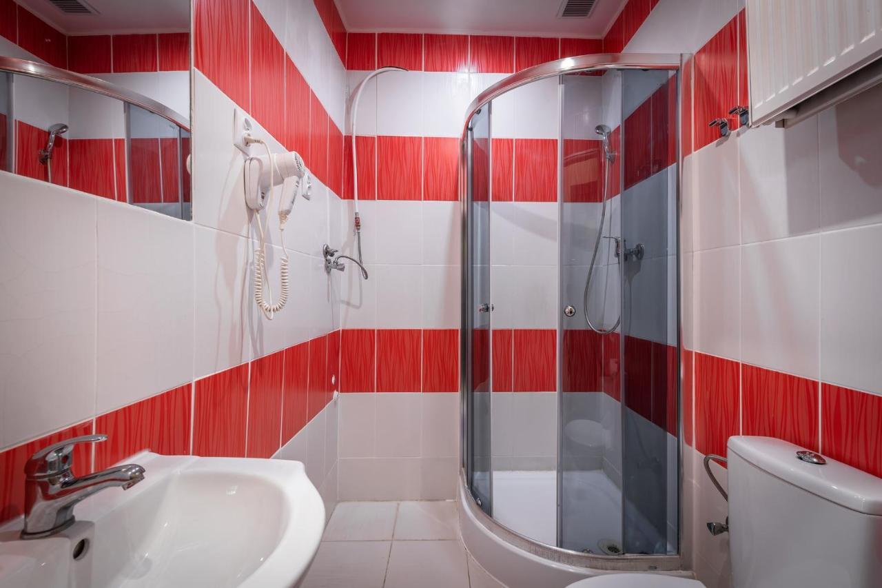 Queen Apartments Красков Екстериор снимка