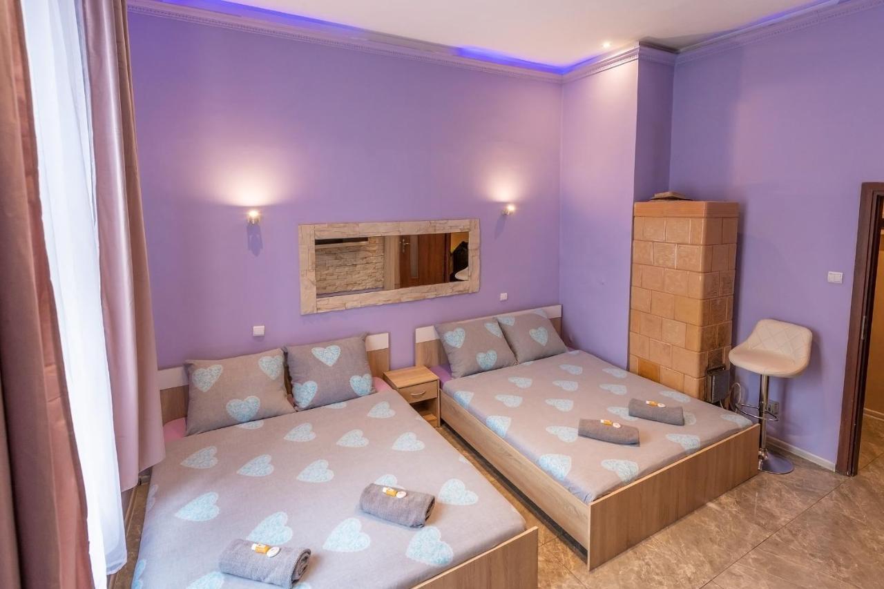 Queen Apartments Красков Екстериор снимка