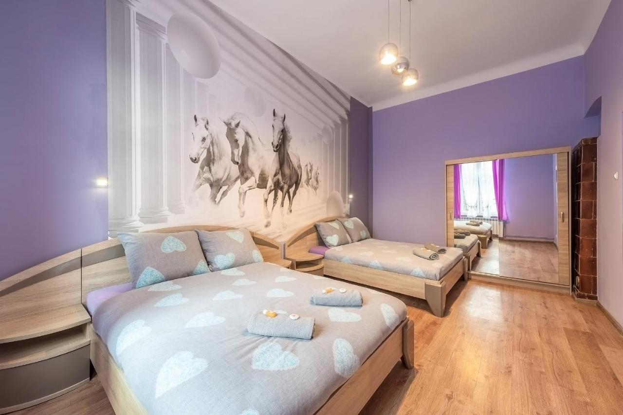 Queen Apartments Красков Екстериор снимка
