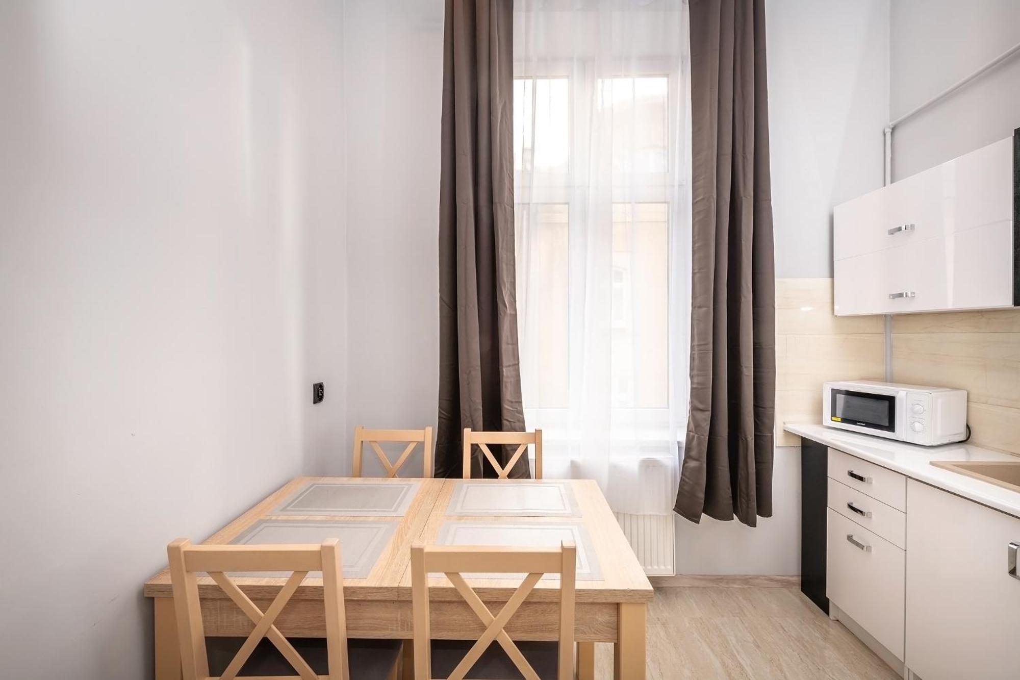 Queen Apartments Красков Екстериор снимка
