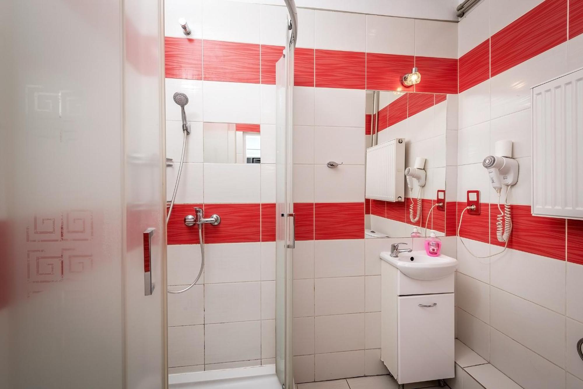 Queen Apartments Красков Екстериор снимка