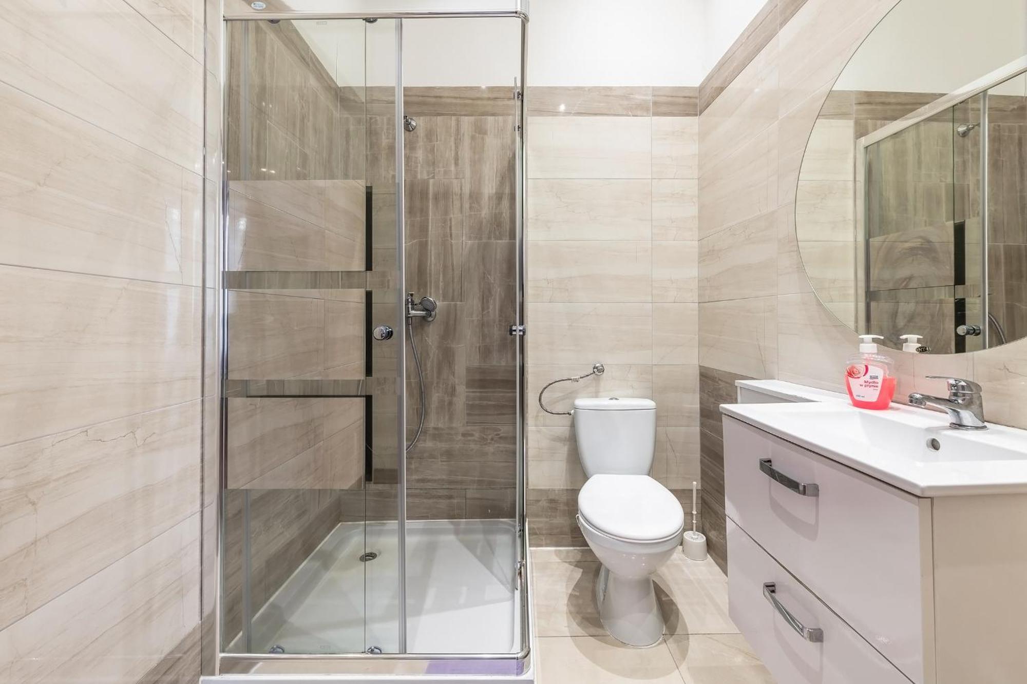 Queen Apartments Красков Екстериор снимка