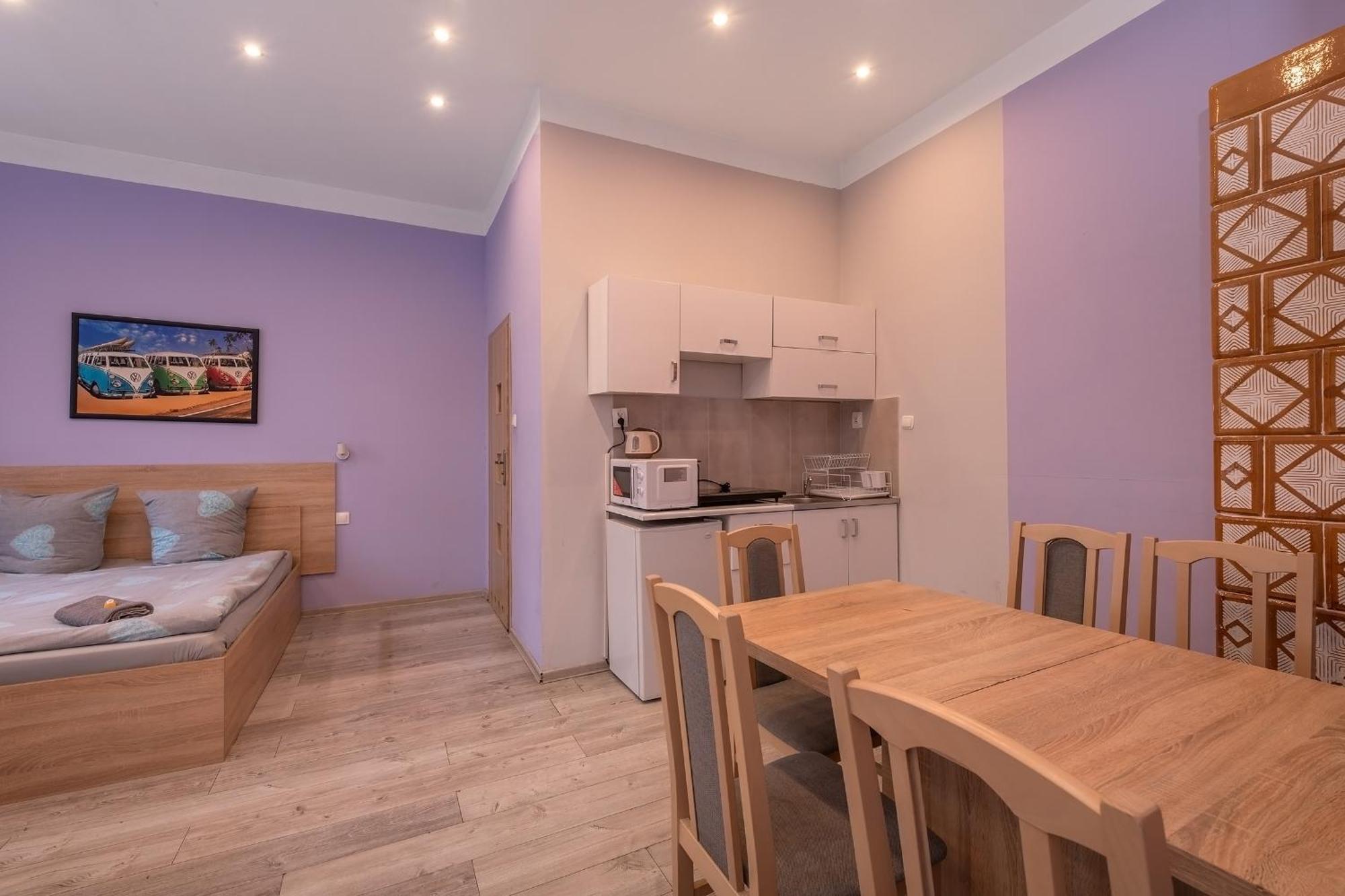 Queen Apartments Красков Екстериор снимка