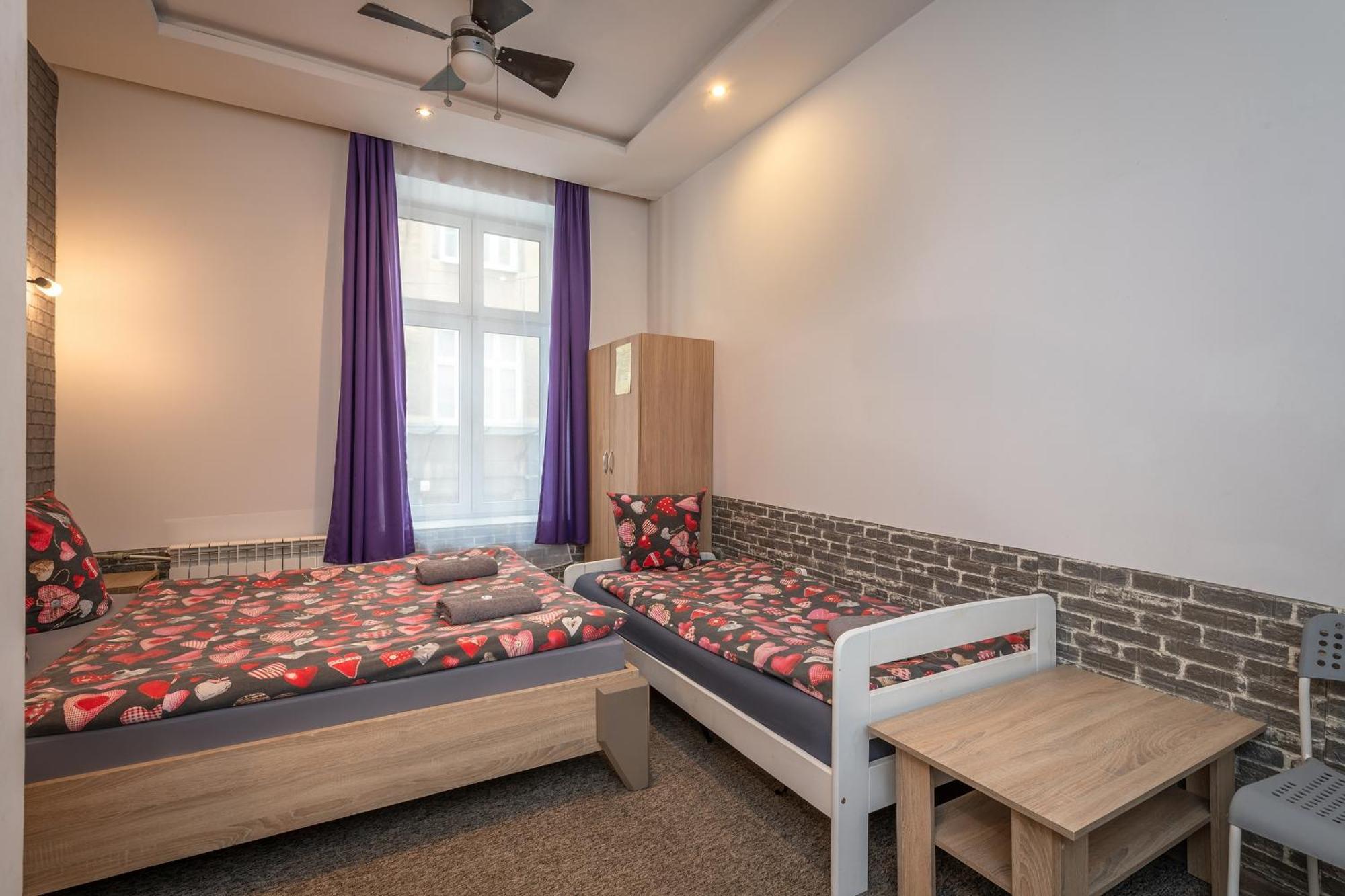 Queen Apartments Красков Екстериор снимка