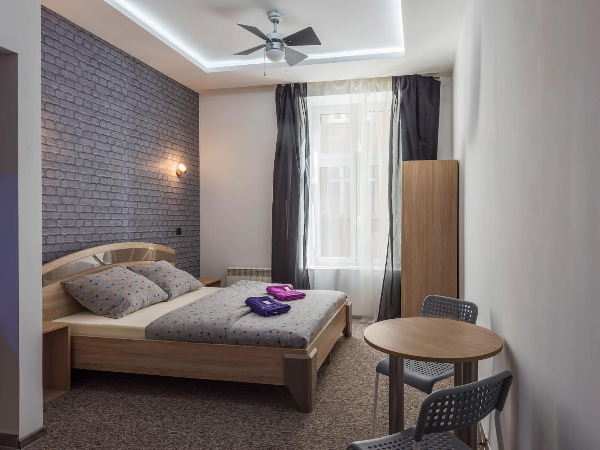 Queen Apartments Красков Екстериор снимка